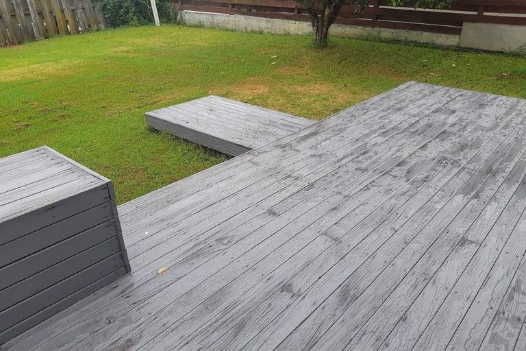 Photo of property in 1/29 Lake Road, Northcote, Auckland, 0627