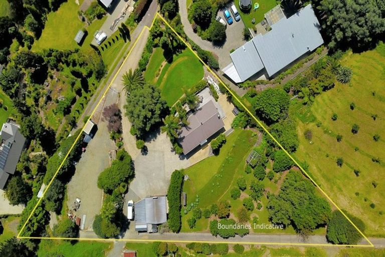 Photo of property in 55 Herbert Drive, Whangamata, 3620