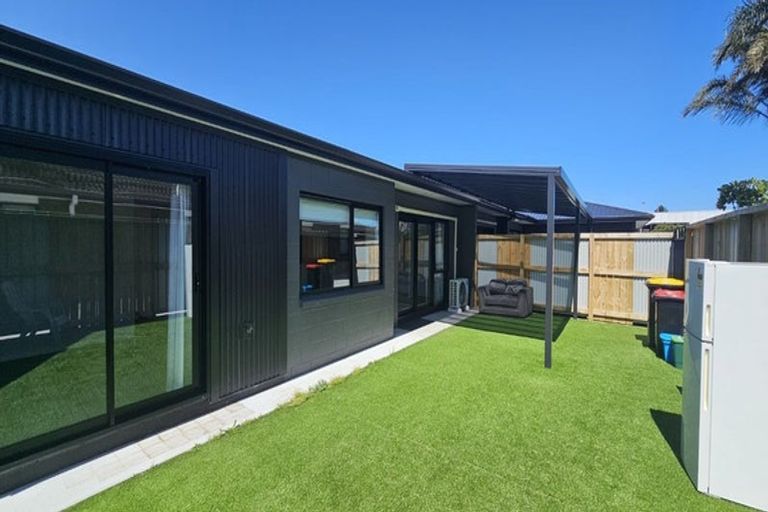 Photo of property in 17b Dickson Road, Papamoa Beach, Papamoa, 3118