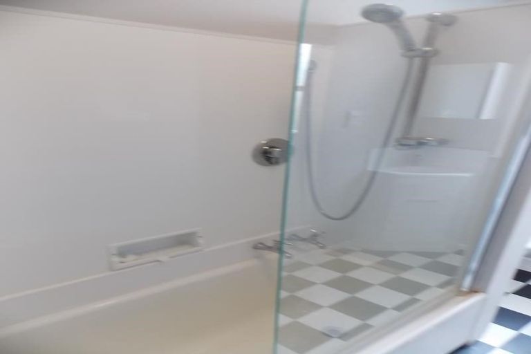 Photo of property in 61 Friend Street, Karori, Wellington, 6012