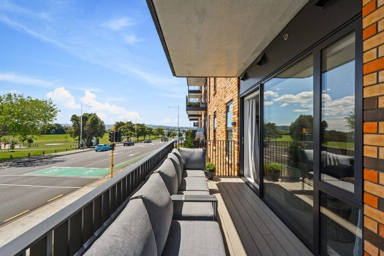 Photo of property in 103/2 Rauroa Lane, Hobsonville, Auckland, 0616