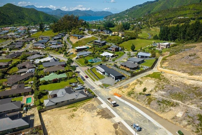 Photo of property in 4 Raukura Rise, Picton, 7220