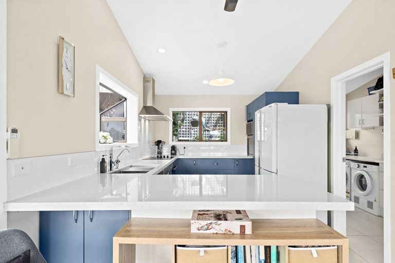 Photo of property in 5 Woodlands Place, Snells Beach, 0920