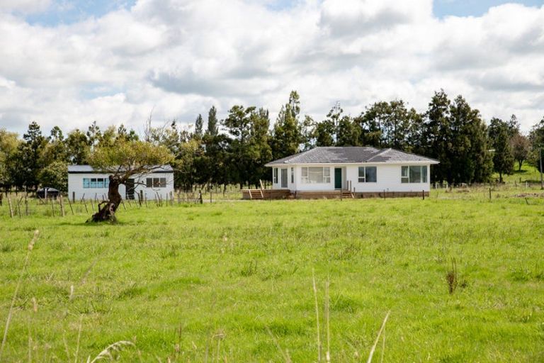 Photo of property in 24 Wharf Road, Kerepehi, Paeroa, 3671
