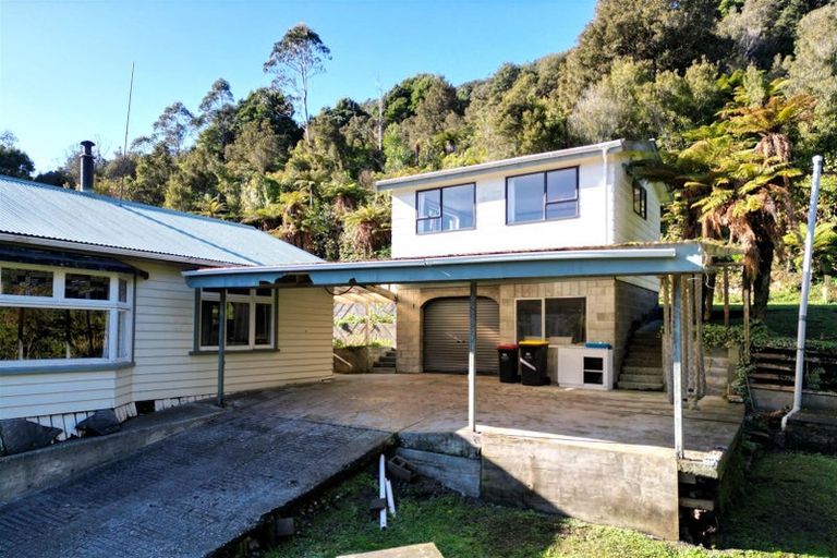 Photo of property in 1042 Main Road, Dobson, Greymouth, 7805
