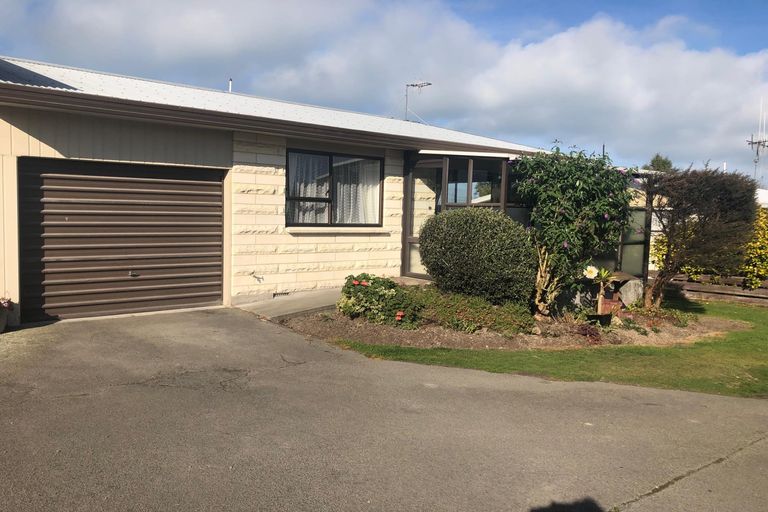 Photo of property in 2/53 James Street, Kensington, Timaru, 7910