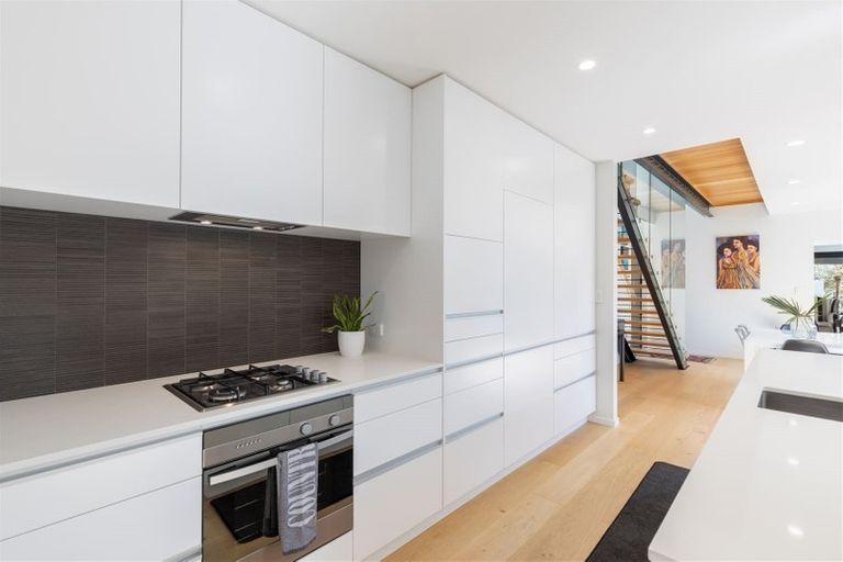 Photo of property in 994 Colombo Street, St Albans, Christchurch, 8014