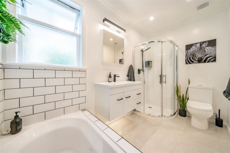 Photo of property in 8a Mccurdy Street, Elderslea, Upper Hutt, 5018