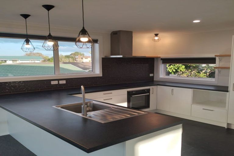 Photo of property in 75b Dickson Road, Papamoa Beach, Papamoa, 3118