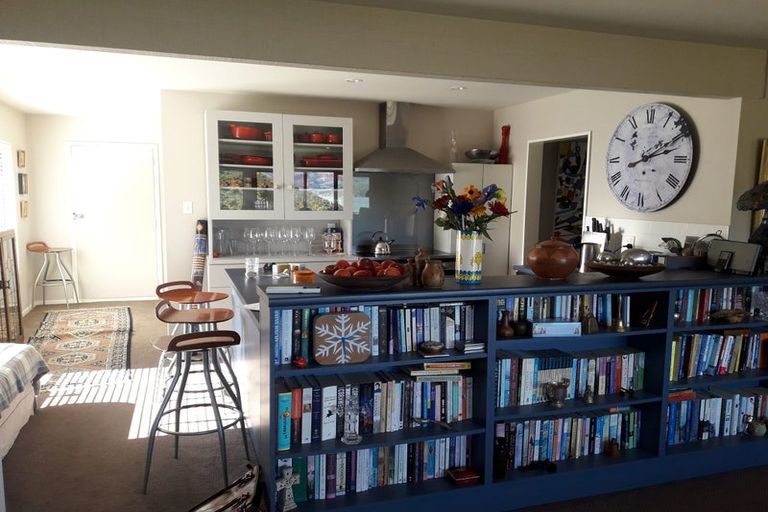 Photo of property in 11 Governors Bay Road, Cass Bay, Lyttelton, 8082