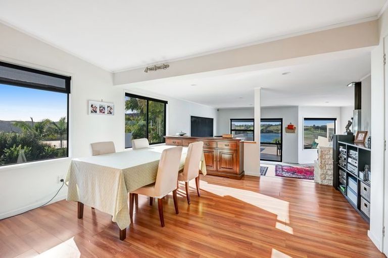 Photo of property in 33 Everard Avenue, Army Bay, Whangaparaoa, 0930