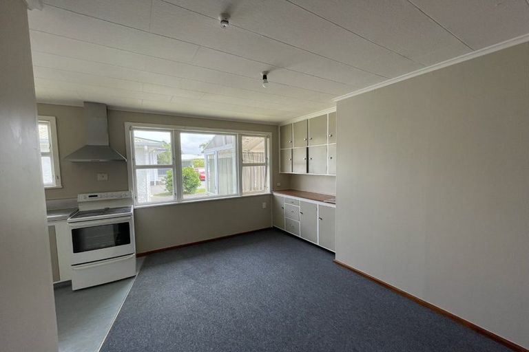 Photo of property in 443b Dalcross Street, Mayfair, Hastings, 4122