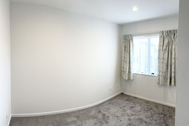 Photo of property in 14 Kairakau Street, Takanini, 2110