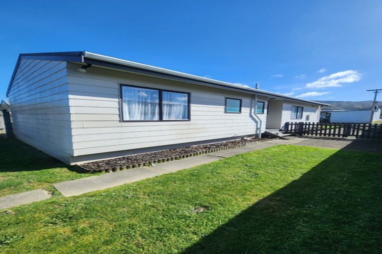 Photo of property in 3/264a Fergusson Drive, Heretaunga, Upper Hutt, 5018