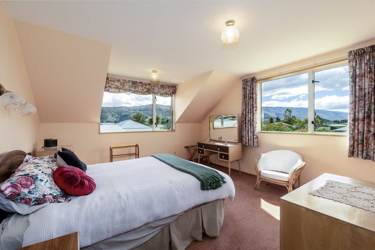 Photo of property in 27 Melmore Terrace, Cromwell, 9310