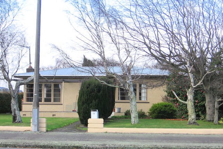 Photo of property in 62 Fitzroy Street, Terrace End, Palmerston North, 4410