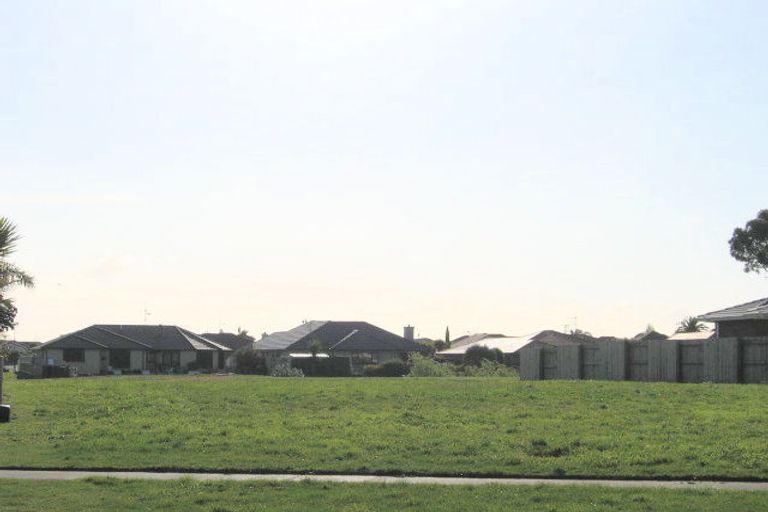 Photo of property in 38 Sovereign Drive, Papamoa Beach, Papamoa, 3118