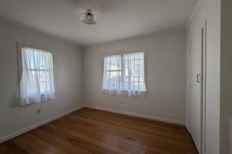Photo of property in 117 Coronation Road, Hillcrest, Auckland, 0627
