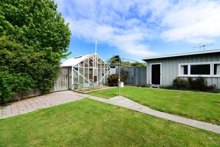 Photo of property in 43 Harris Street, Waimate, 7924
