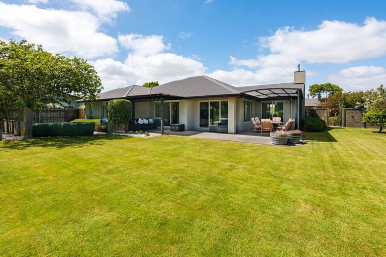 Photo of property in 25 Clearwater Place, Mayfield, Blenheim, 7201