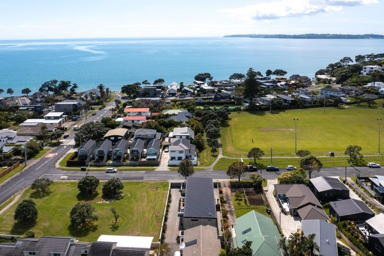 Photo of property in 3a William Bayes Place, Red Beach, 0932
