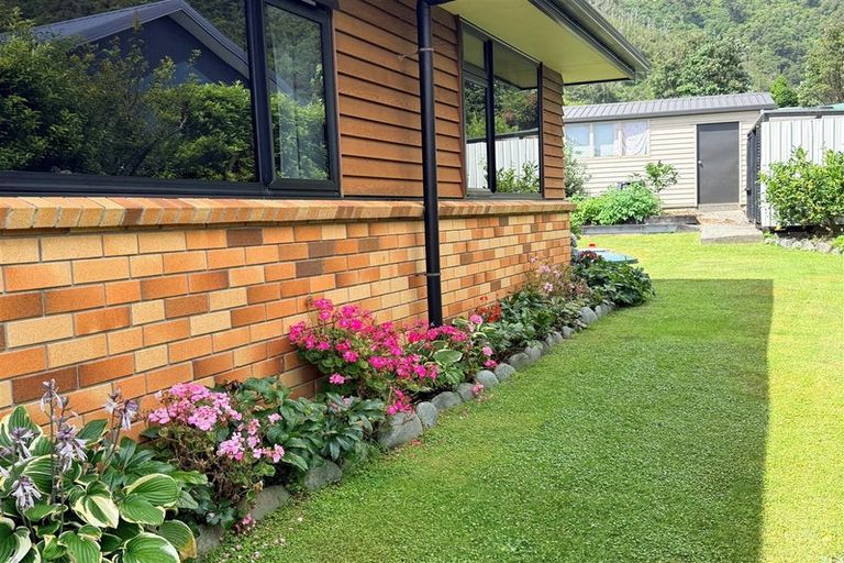 Photo of property in 12a Cargills Road, Barrytown, Runanga, 7873