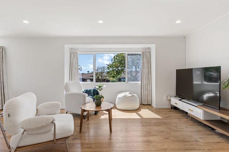 Photo of property in 1/2 Perendale Close, Somerville, Auckland, 2014