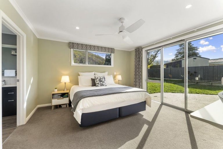 Photo of property in 20 Perriam Place, Mount Pisa, Cromwell, 9383