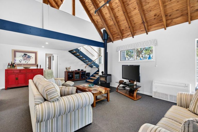 Photo of property in 38c Kuratawhiti Street, Greytown, 5712