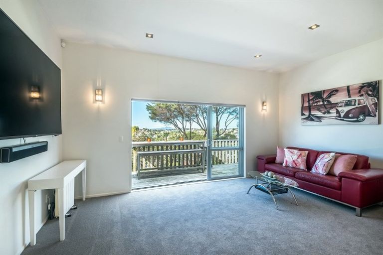 Photo of property in 300c Glenvar Road, Torbay, Auckland, 0630