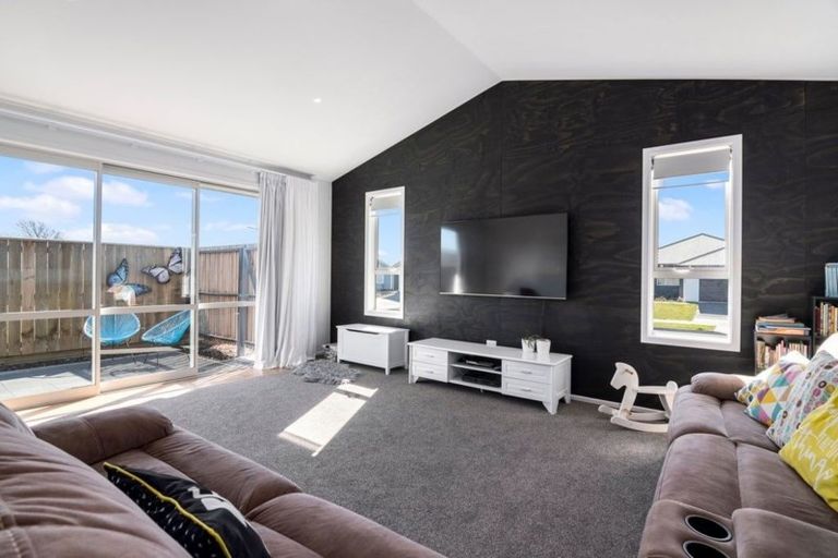 Photo of property in 76 Daelyn Drive, Richmond, 7020