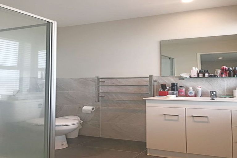 Photo of property in 9 Hakaro Way, Takanini, 2112