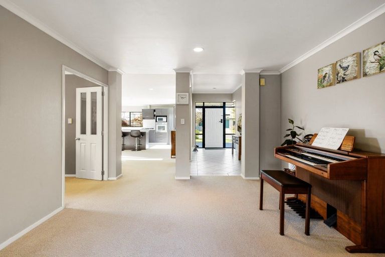 Photo of property in 23 Cate Road, Rototuna, Hamilton, 3210