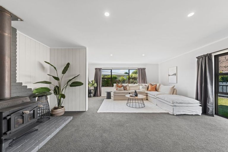 Photo of property in 9 Te Whena Place, Waitara, 4320