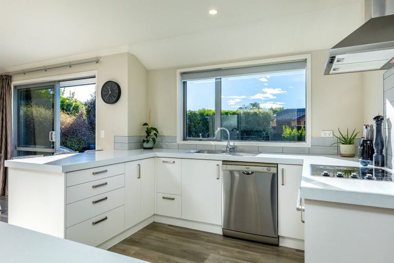Photo of property in 15 De Castro Drive, Blenheim, 7201
