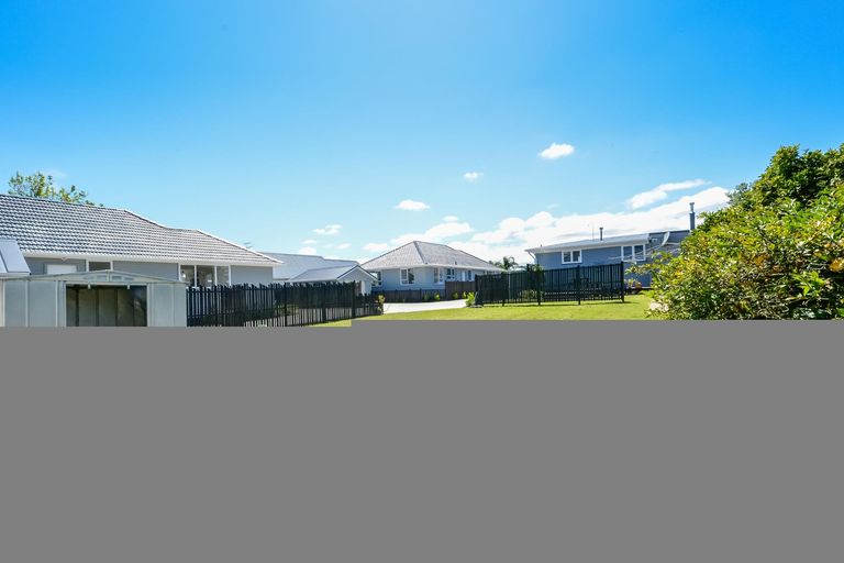Photo of property in 14a Tapu Road, Huapai, Kumeu, 0810