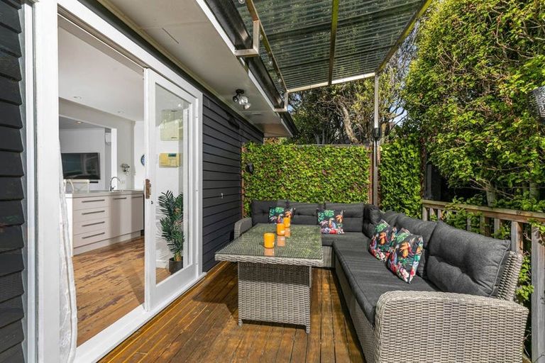 Photo of property in 109 Browns Bay Road, Browns Bay, Auckland, 0630