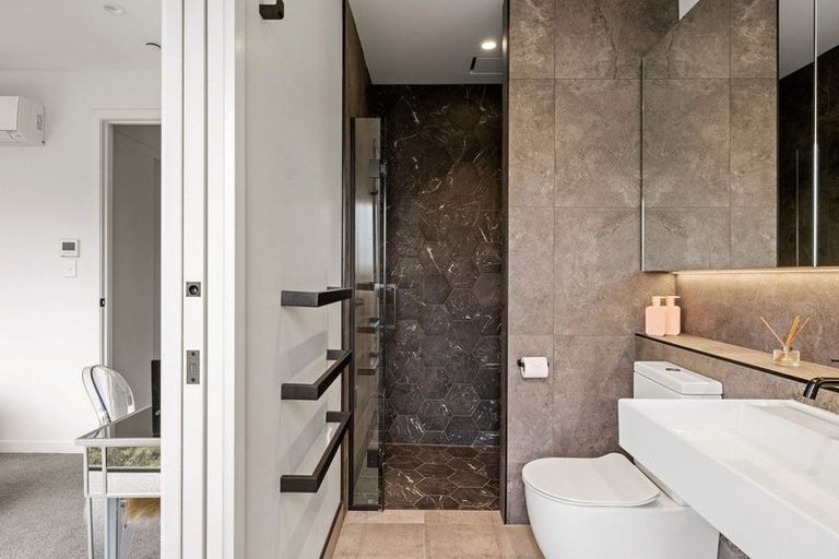 Photo of property in 15 Lakewood Lane, Cambridge, 3434