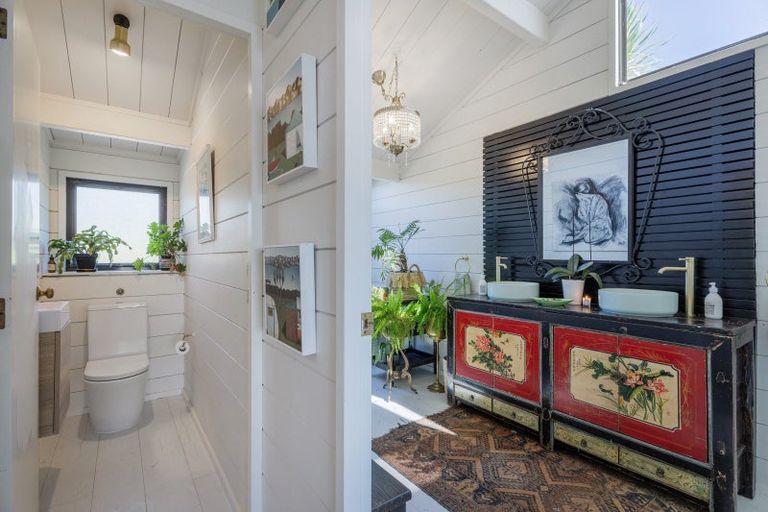 Photo of property in 77 Grange Road, Hahei, Whitianga, 3591