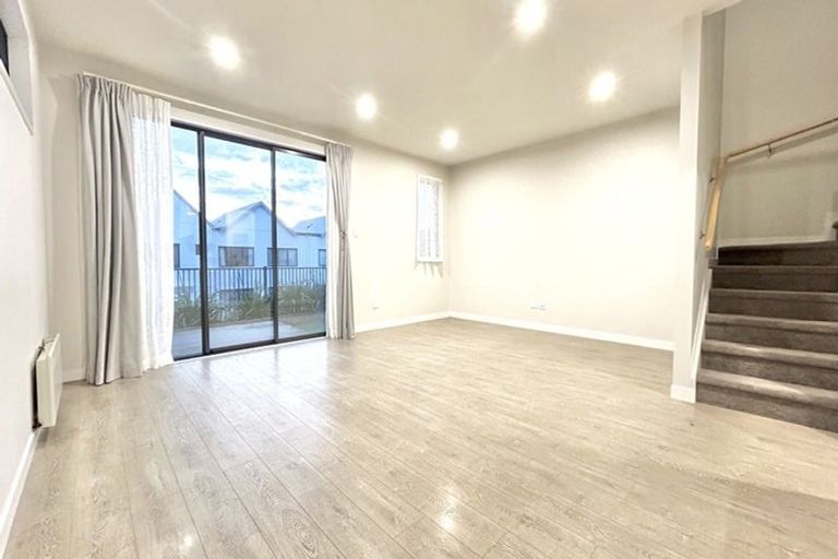 Photo of property in 24 Porowha Road, Westgate, Auckland, 0814