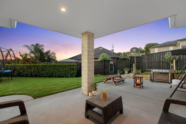 Photo of property in 11 Caldera Close, Pyes Pa, Tauranga, 3112