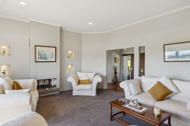 Photo of property in 27a Kotare Street, Waikanae, 5036