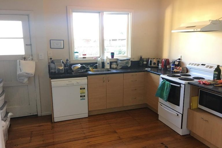 Photo of property in 2/111 Waimairi Road, Ilam, Christchurch, 8041