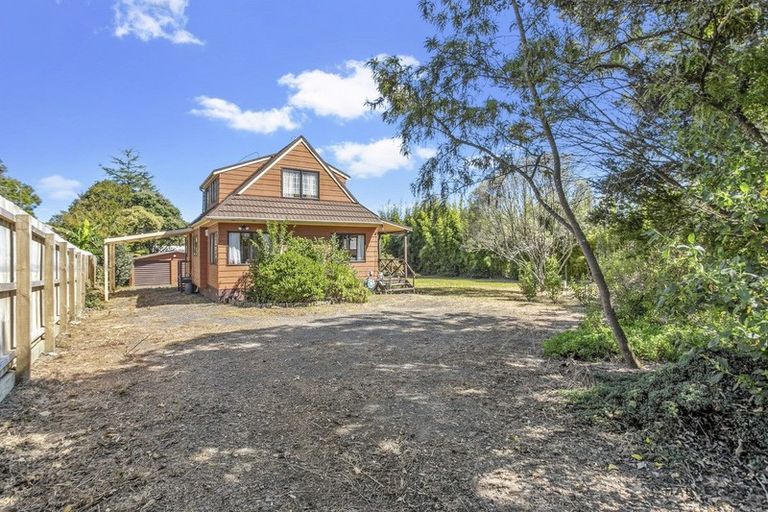 Photo of property in 11 Simpson Road, Ranui, Auckland, 0612