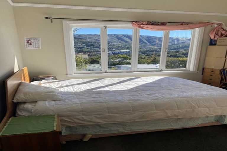 Photo of property in 98 Wadestown Road, Wadestown, Wellington, 6012