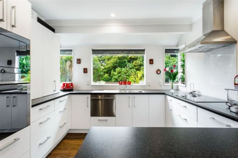 Photo of property in 49 Millstream Drive, Henderson, Auckland, 0610