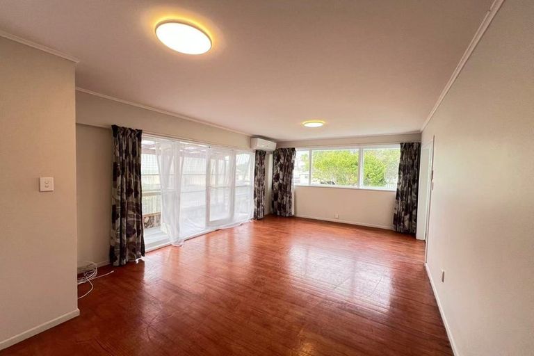 Photo of property in 28a Longburn Road, Henderson, Auckland, 0610