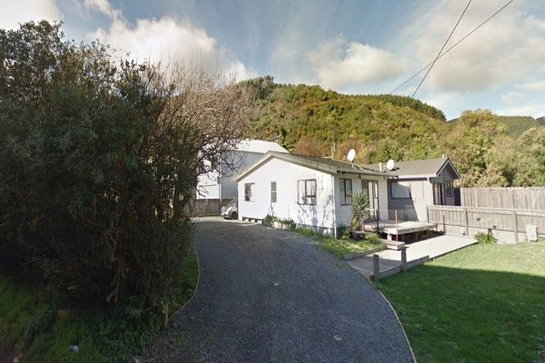 Photo of property in 55 Collins Avenue, Tawa, Wellington, 5028