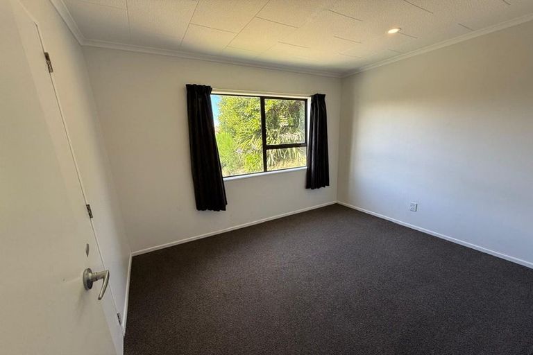 Photo of property in 1/79 Cunliffe Street, Churton Park, Wellington, 6037
