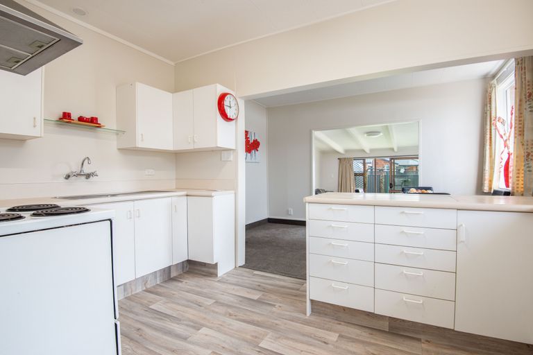 Photo of property in 16 Bush Road, Mosgiel, 9024